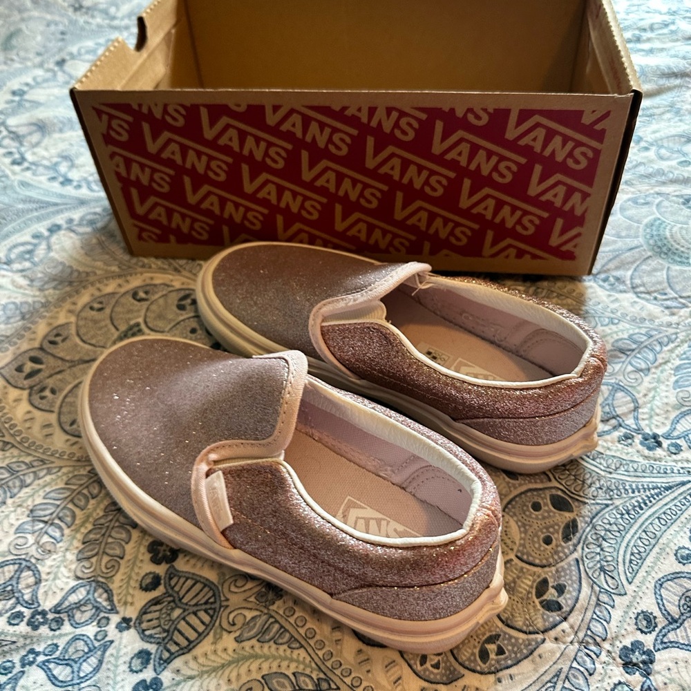 NIB Vans Pink and White Sneakers Casual Style
